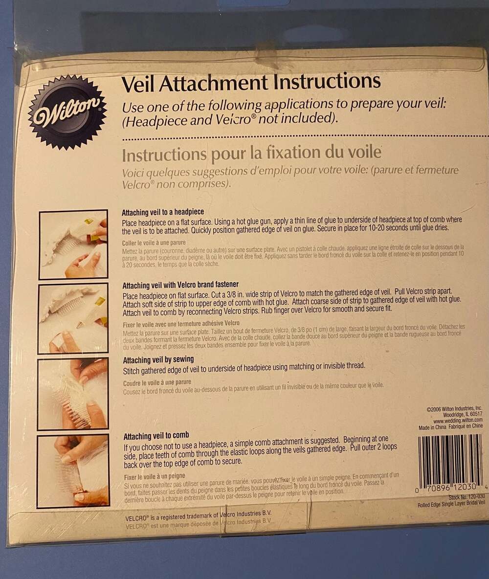 Wilton Rolled Edge Single Layer Bridal Veil, 31 in. long & 54 in. wide - Picture 2 of 2